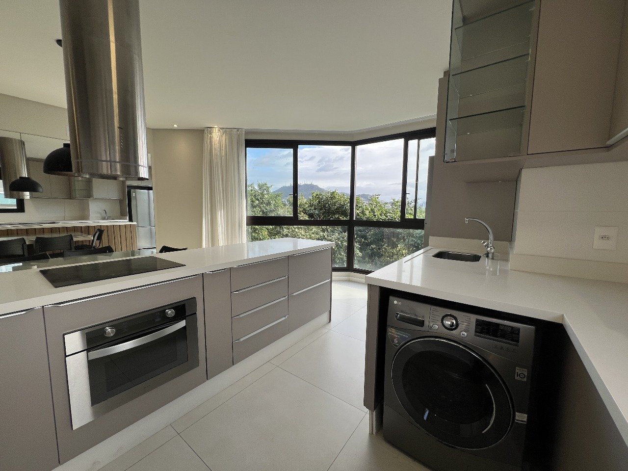 Apartamento com vista para o mar, 100% mobiliado