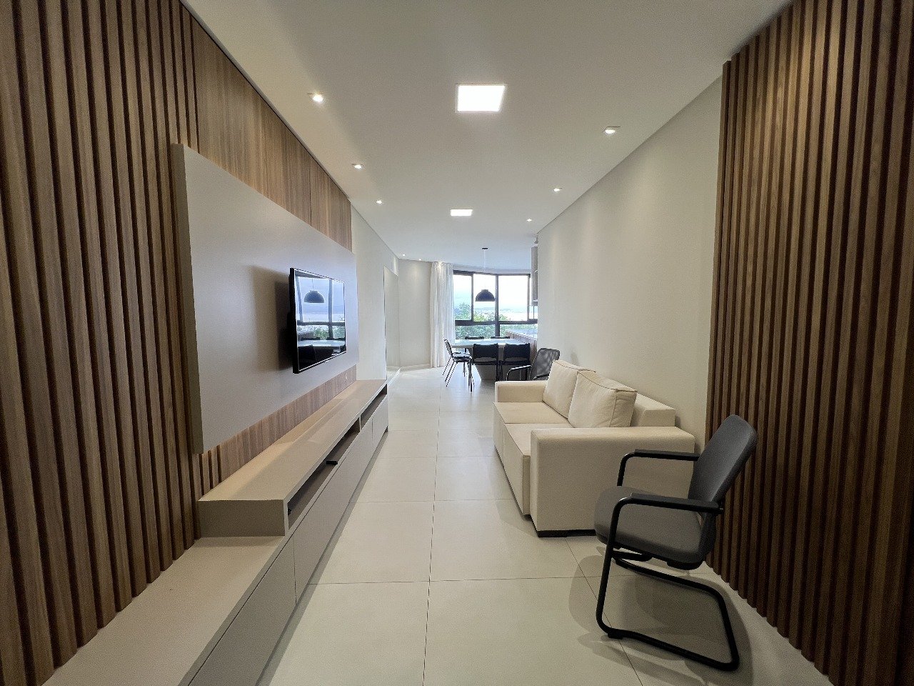 Apartamento com vista para o mar, 100% mobiliado