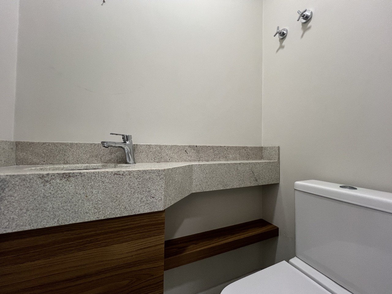 Apartamento com vista para o mar, 100% mobiliado