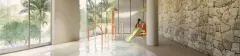 Perspectiva ilustrativa panorâmica da piscina infantil coberta com escorregador, arcos coloridos e parede em pedra — D/Season Residence Club em João Paulo, Florianópolis