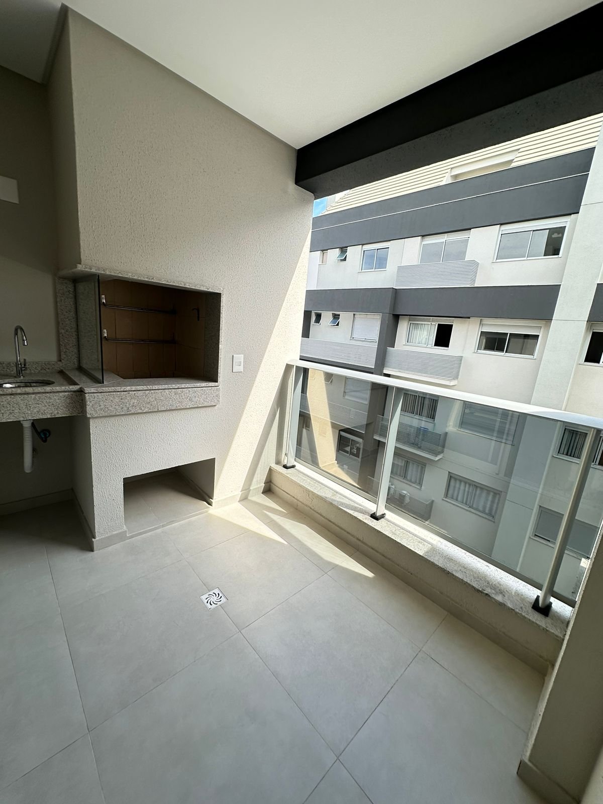 Apartamentos Duplex, Edifício Now
