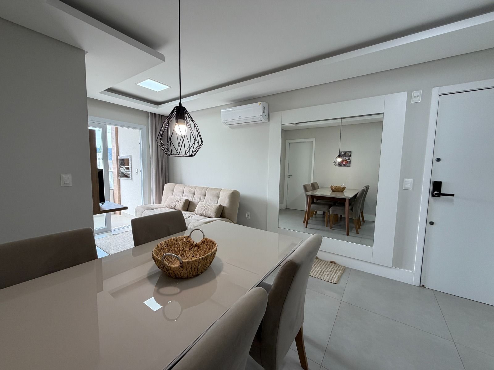 Apartamento 100% mobiliado na Trindade