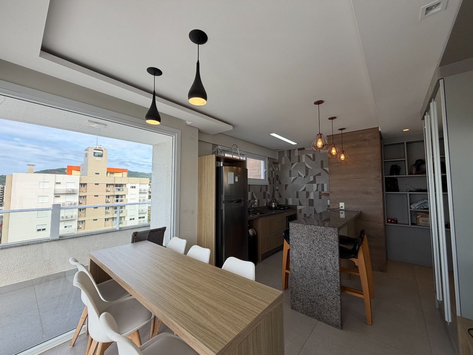 Apartamento 100% mobiliado na Trindade