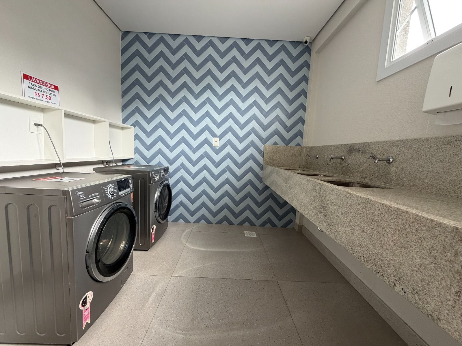 Apartamento 100% mobiliado na Trindade