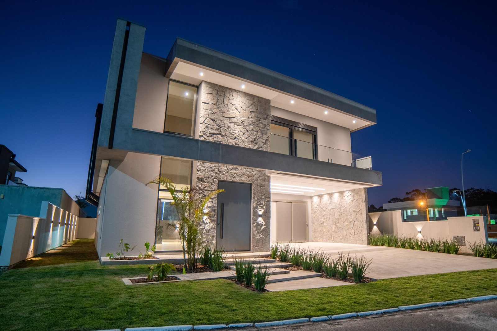 Francês 11- Casa em condomínio fechado em Florianópolis