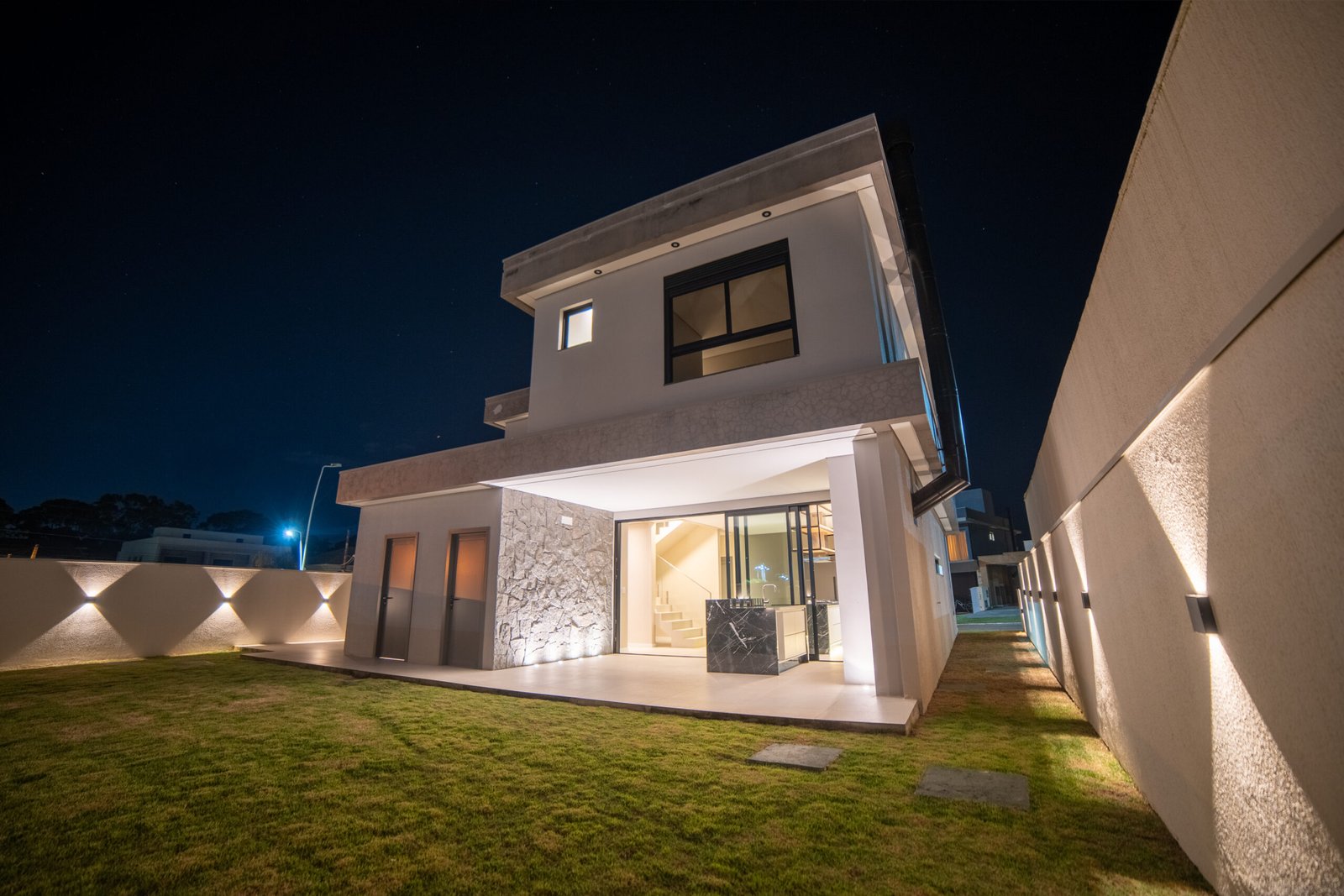 Francês 11- Casa em condomínio fechado em Florianópolis