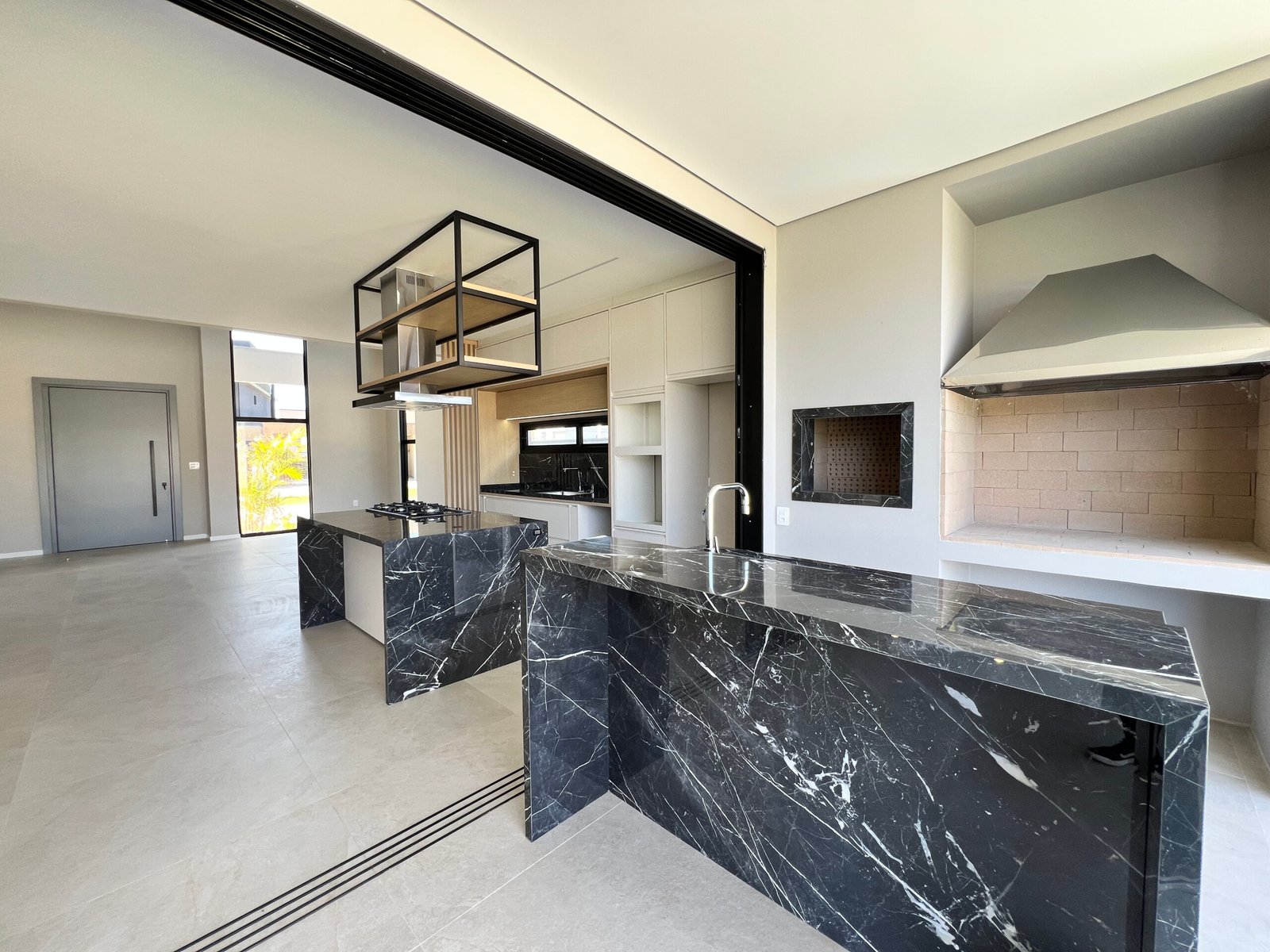 Francês 11- Casa em condomínio fechado em Florianópolis