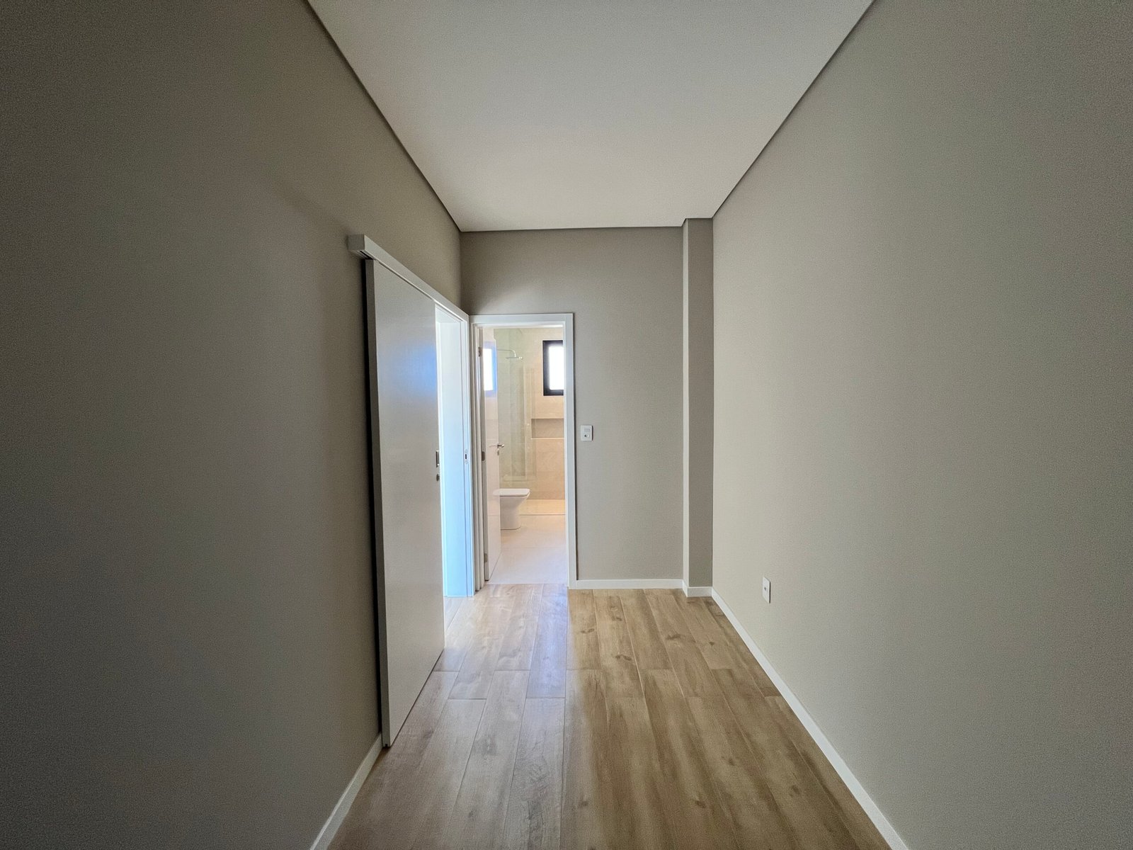 Francês 11- Casa em condomínio fechado em Florianópolis