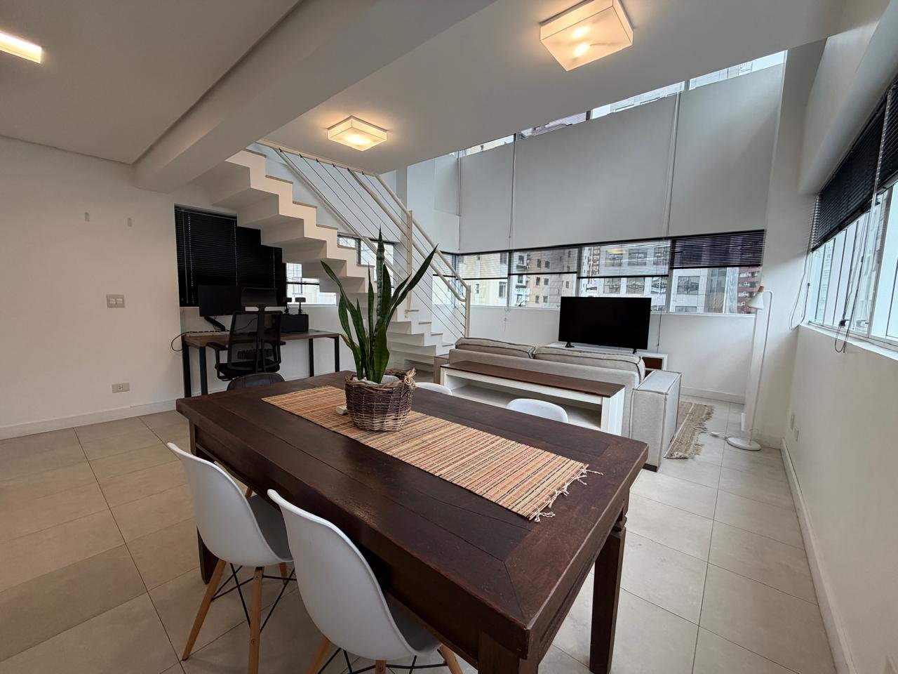 Loft duplex, próximo ao Shopping Beira Mar