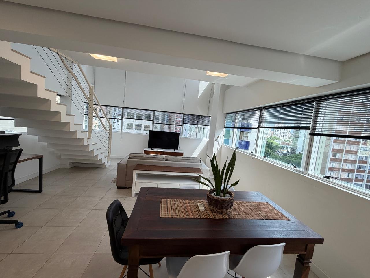 Loft duplex, próximo ao Shopping Beira Mar