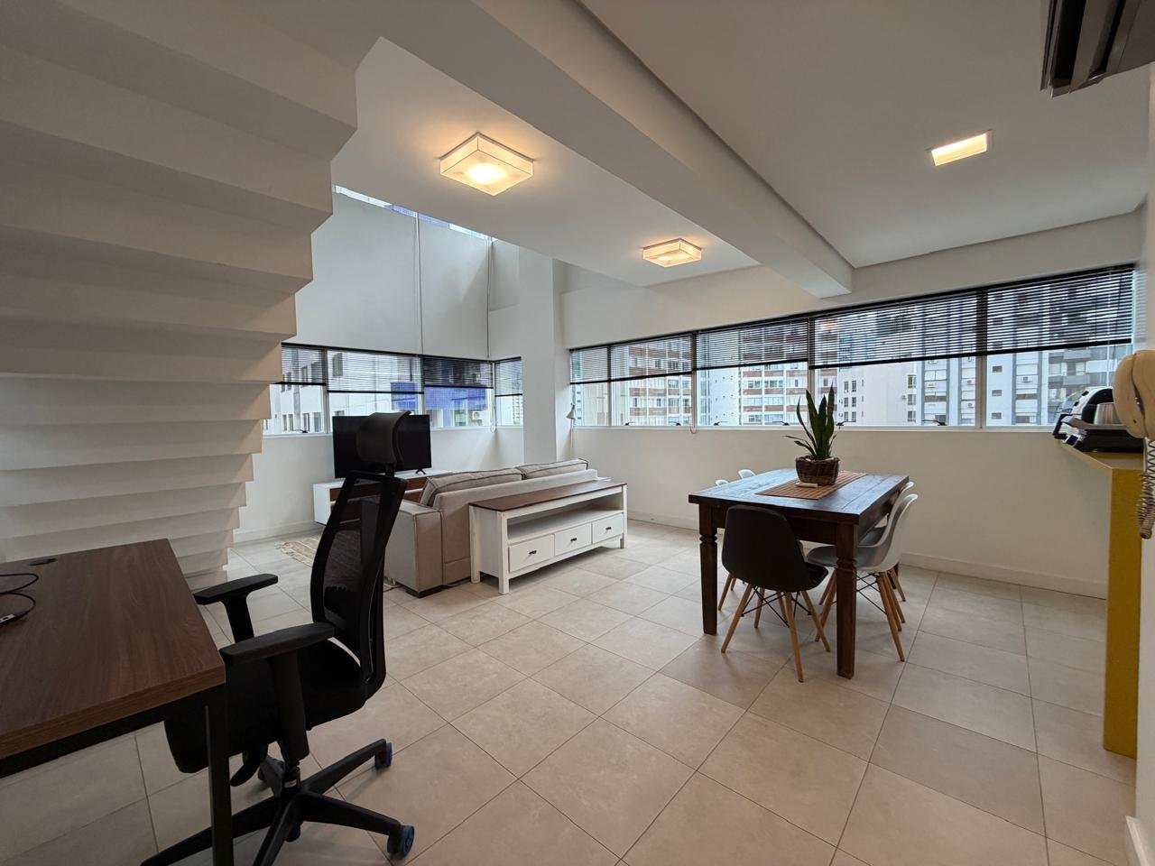 Loft duplex, próximo ao Shopping Beira Mar