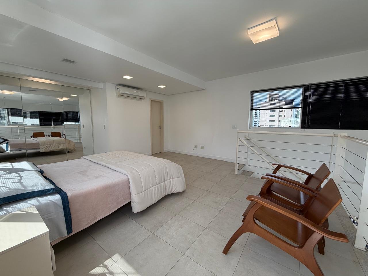 Loft duplex, próximo ao Shopping Beira Mar