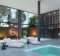 Perspectiva da piscina coberta do Maldivas Spa Urbano com espreguiçadeiras e jardim vertical — ângulo alternativo — Maldivas SPA Urbano em Ingleses, Florianópolis