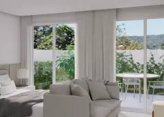 suíte sofá duplo janela varanda piso branco cama mesa cadeira exterior vista verde montanhas — Next Trindade em Trindade, Florianópolis