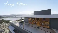 lounge externo rooftop terraço mesas cadeiras brancas salão festas vidro panorâmico interior sofás iluminados texto cursivo — Opus em Agronômica, Florianópolis