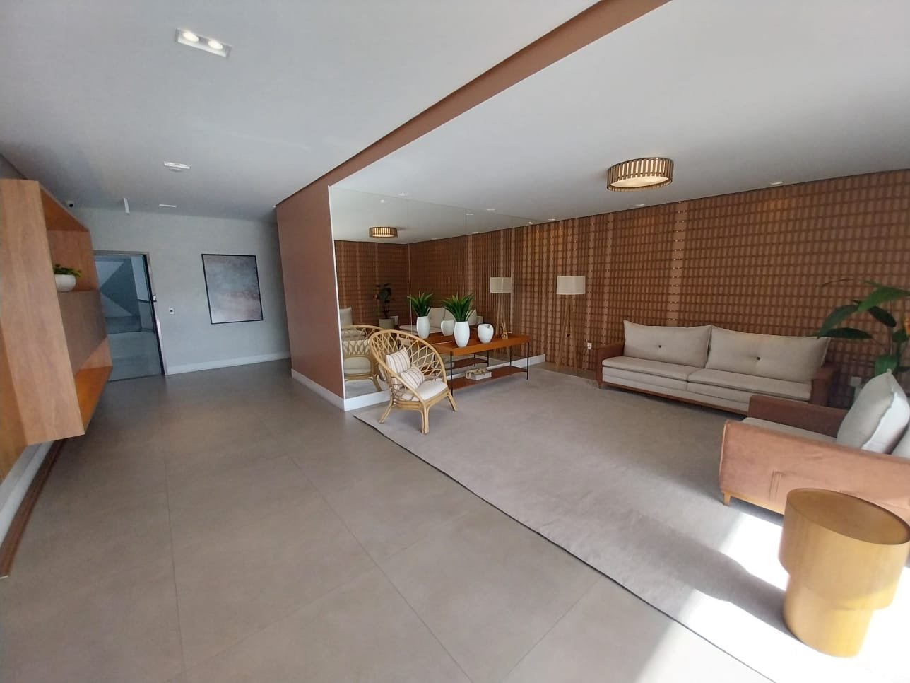 Apartamento novo, Premiatto