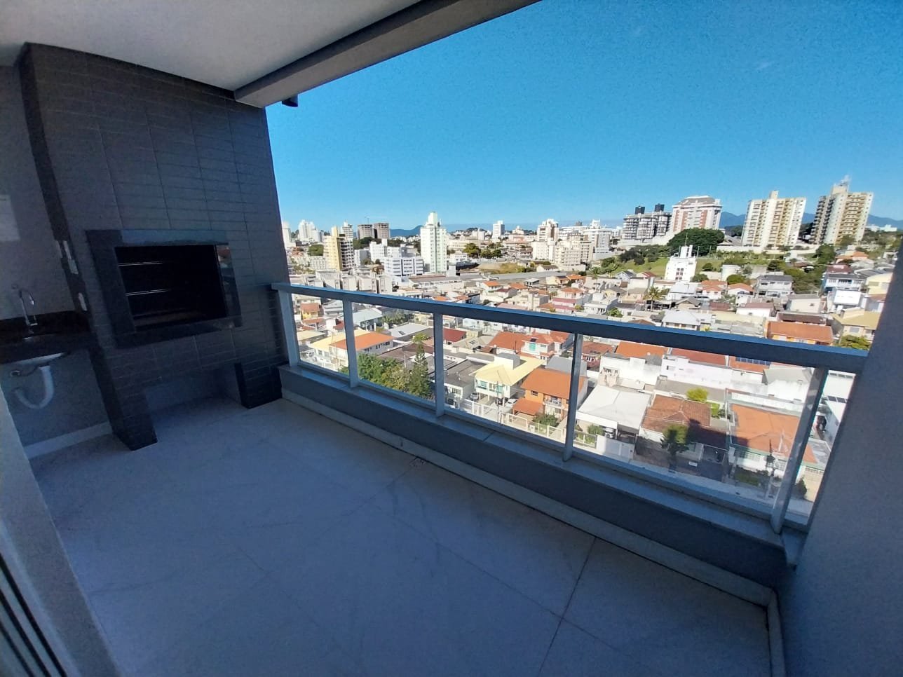 Apartamento novo, Premiatto