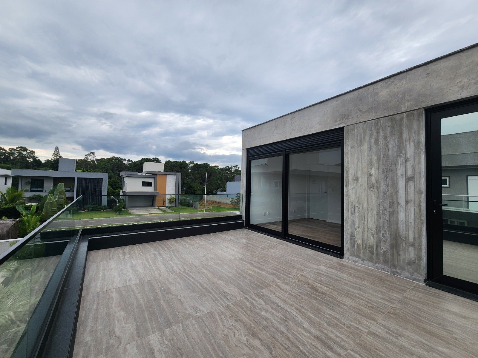 Casa alto padrão no condomínio Ilha do Arvoredo-Av, Red Park