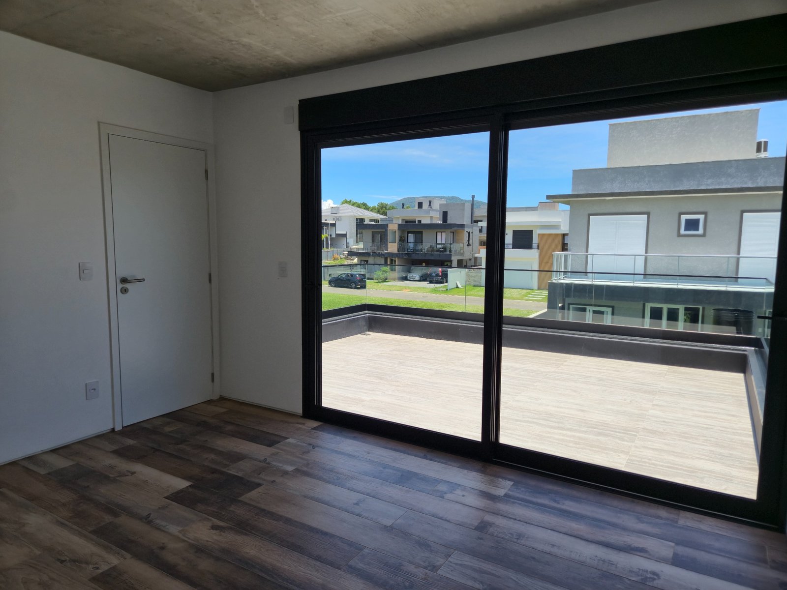 Casa alto padrão no condomínio Ilha do Arvoredo-Av, Red Park