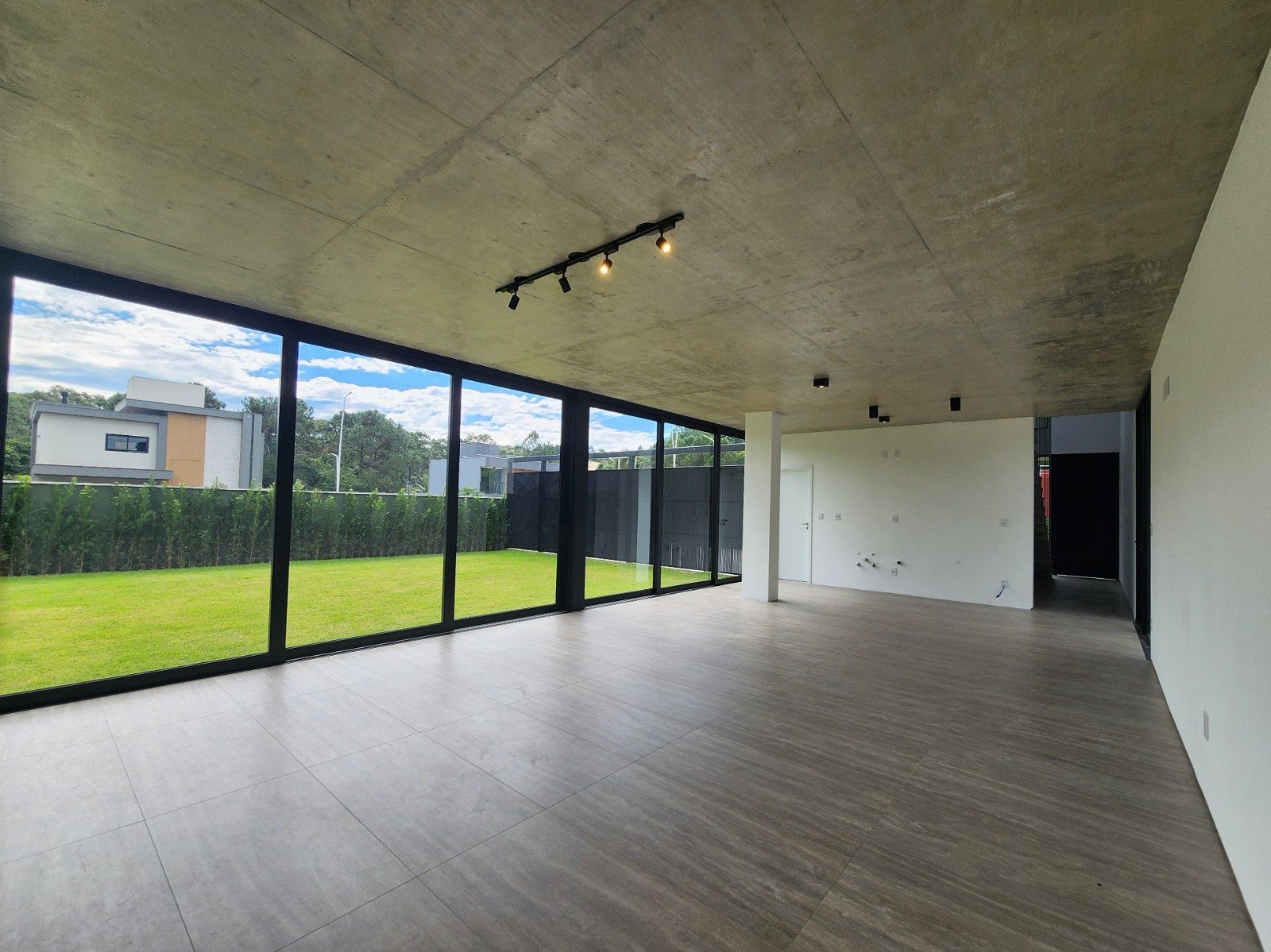 Casa alto padrão no condomínio Ilha do Arvoredo-Av, Red Park