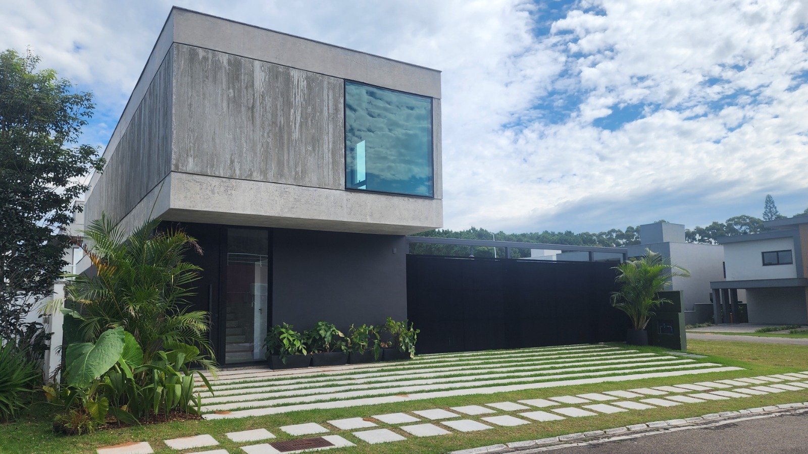 Casa alto padrão no condomínio Ilha do Arvoredo-Av, Red Park