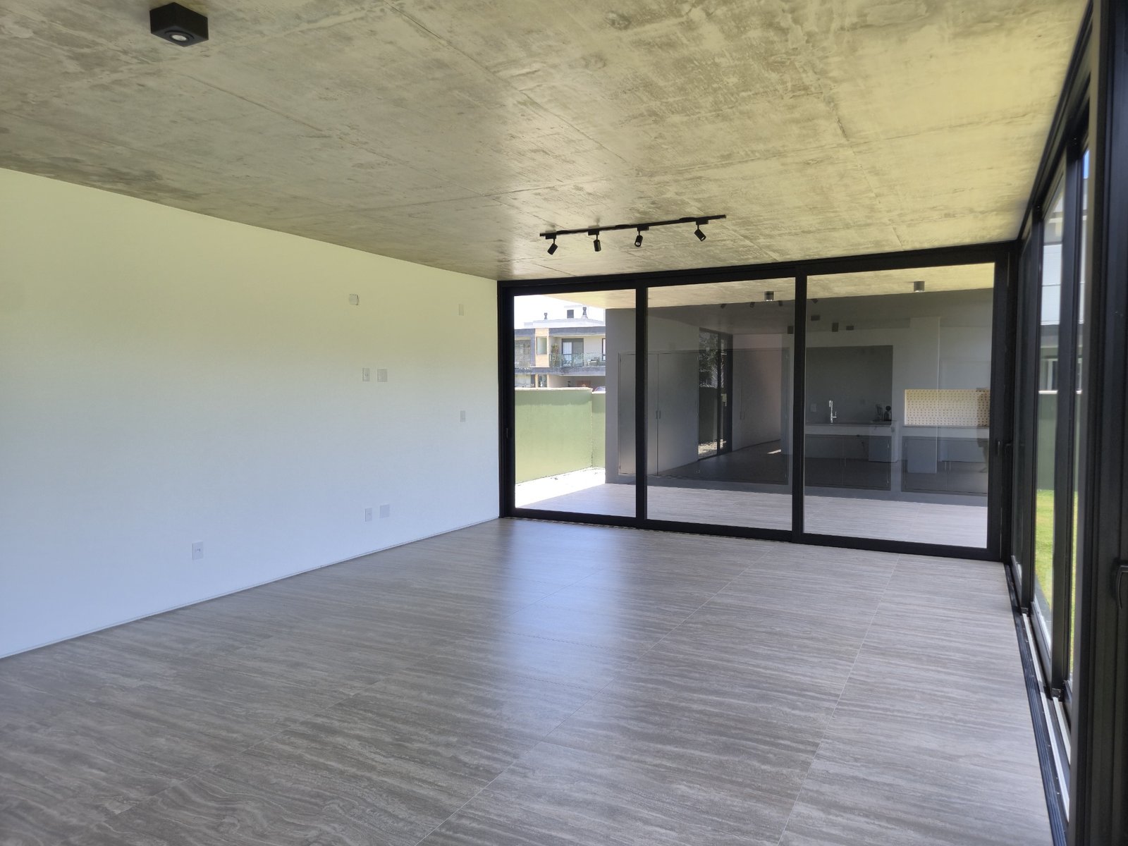 Casa alto padrão no condomínio Ilha do Arvoredo-Av, Red Park