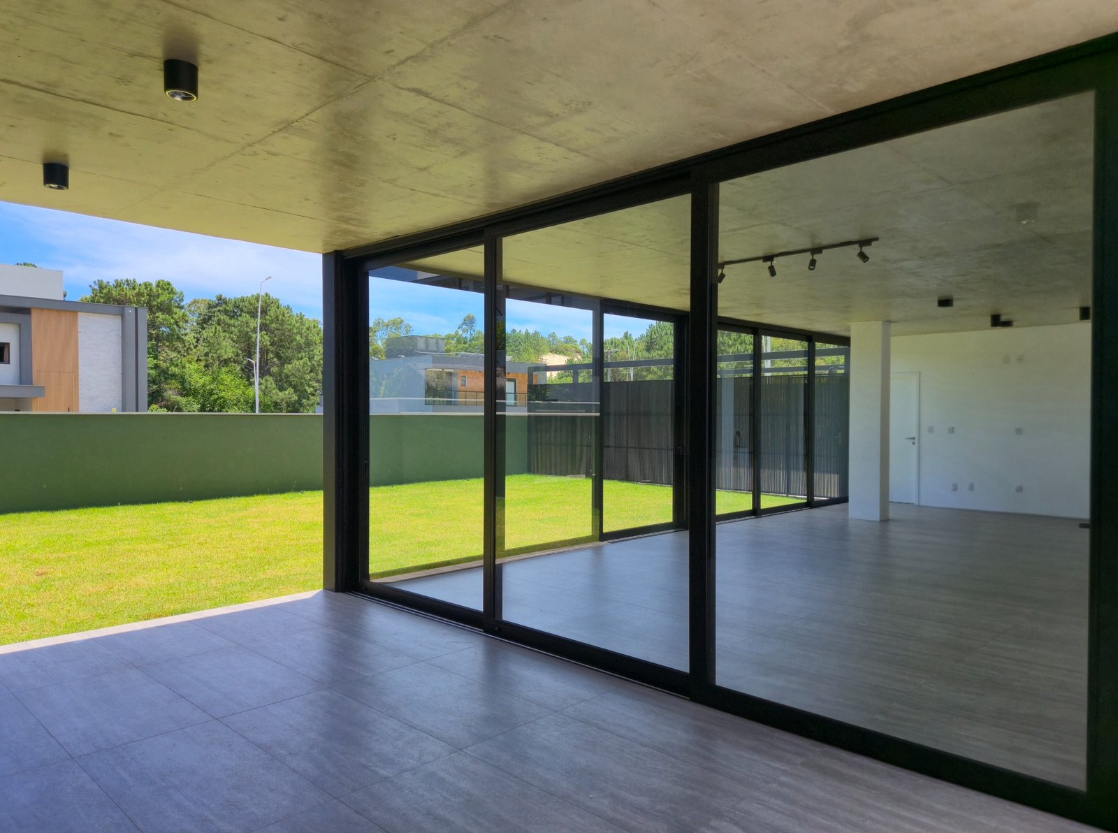 Casa alto padrão no condomínio Ilha do Arvoredo-Av, Red Park