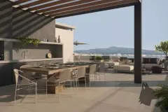perspectiva ilustrativa terraço cobertura mesa jantar madeira cadeiras guarda-sol churrasqueira cozinha externa área lounge sofá vista baía montanhas — Residencial Blue Bay em Coqueiros, Florianópolis