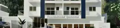 perspectiva ilustrativa fachada frontal baixa edifício 3 andares branco pilares azul marinho placa Residencial Ipanema entrada garagem bananeira — Residencial Ipanema em Saco dos Limões, Florianópolis
