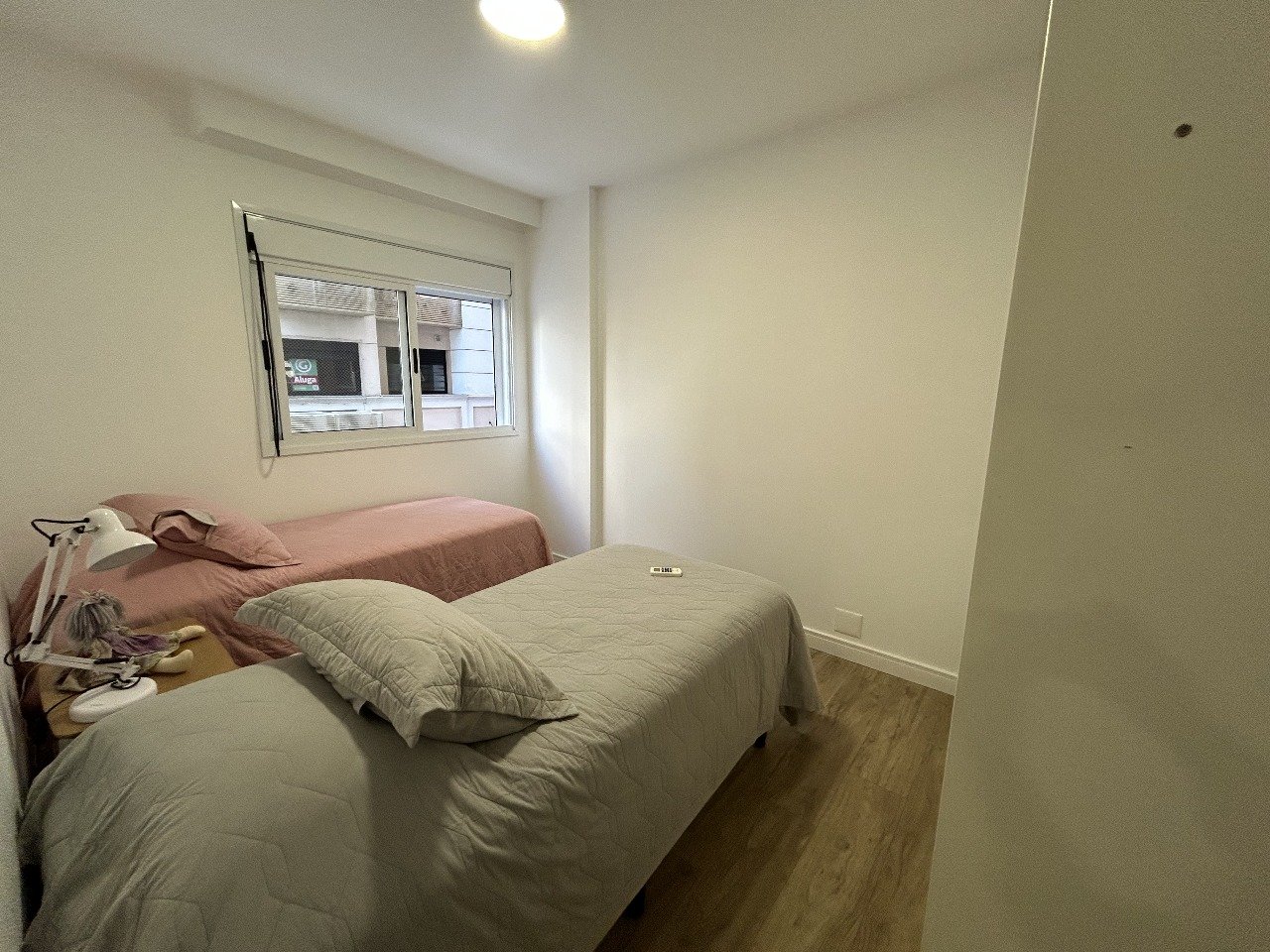 Apartamento semimobiliado, Rua Bocaiuva