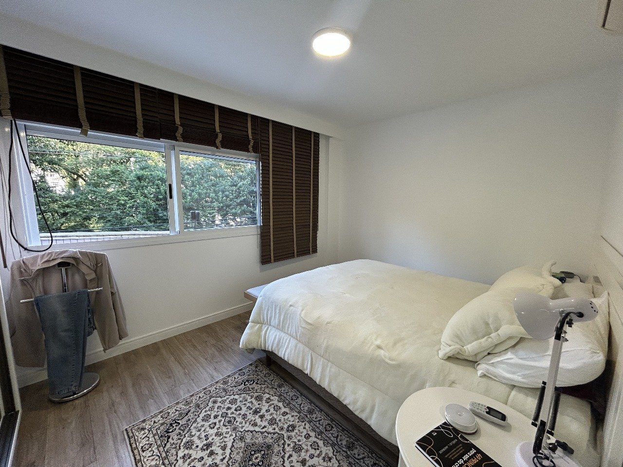 Apartamento semimobiliado, Rua Bocaiuva