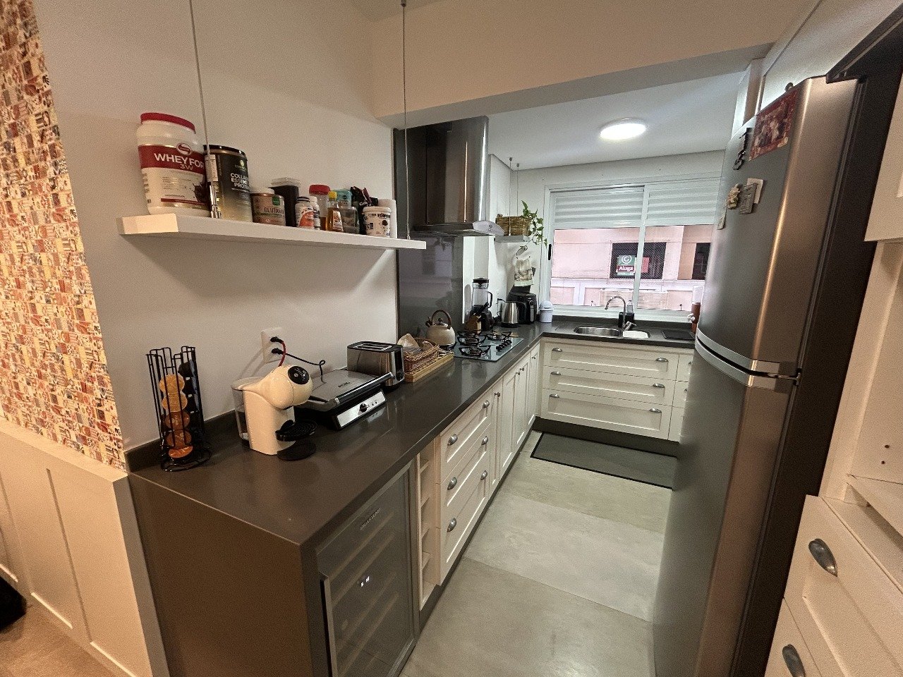 Apartamento semimobiliado, Rua Bocaiuva