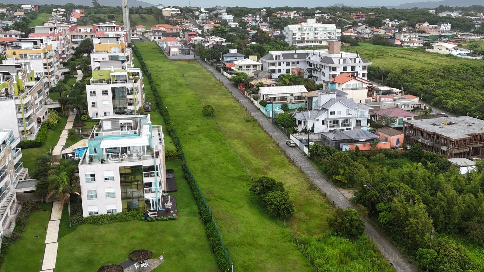 Santinho Spot Edificio com acesso direto ao mar