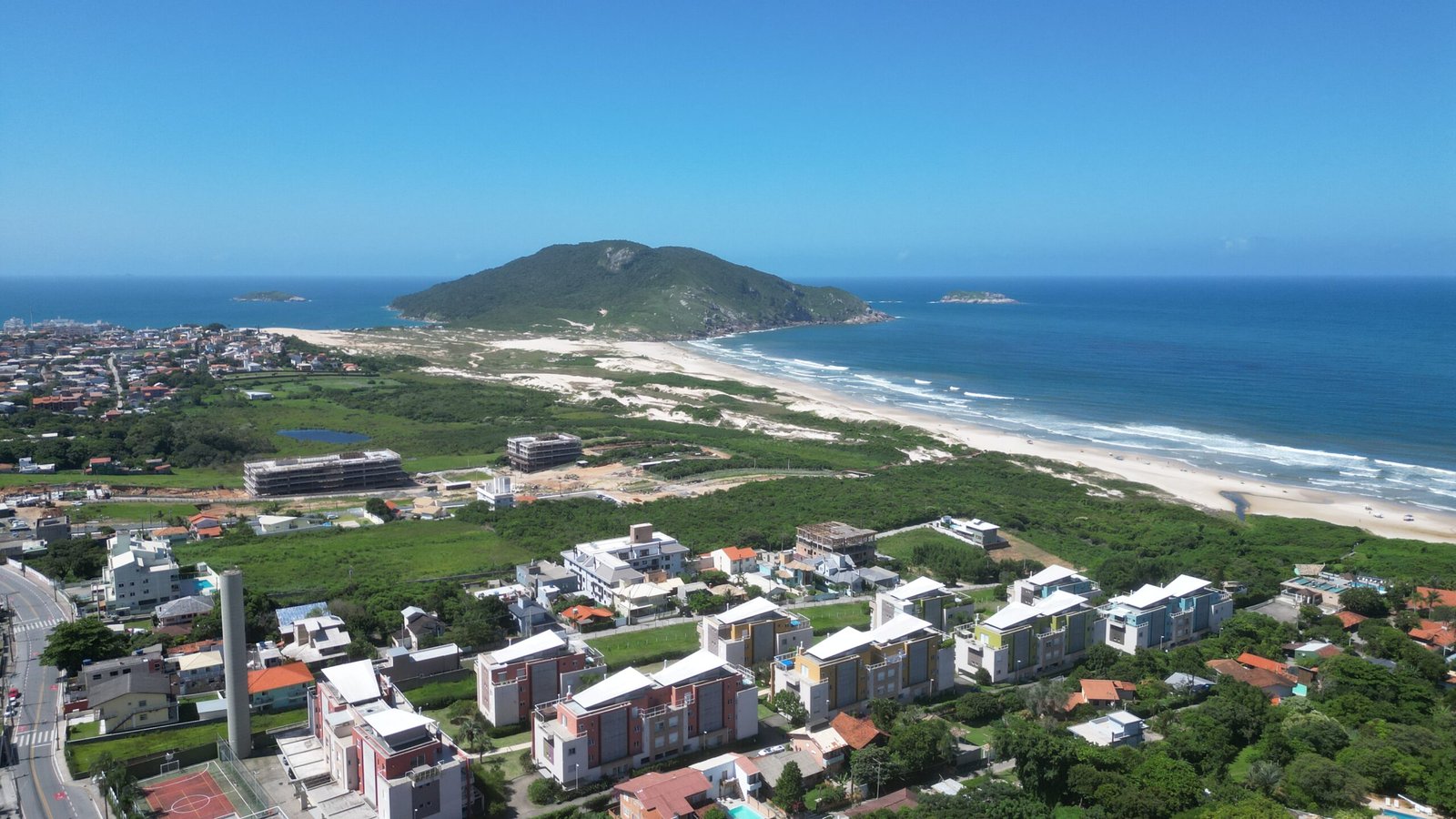 Santinho Spot Edificio com acesso direto ao mar