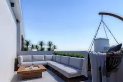 Terraço privativo com sofá externo, mesa de centro, poltrona suspensa e vista para o oceano — Solis em Ingleses, Florianópolis