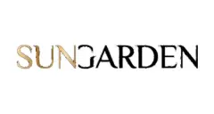 Logotipo Sungarden em letras douradas e pretas sobre fundo branco — Sungarden Beach Home em Cachoeira do Bom Jesus, Florianópolis